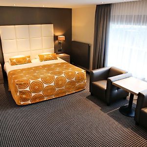 Standard Plus Twin Room